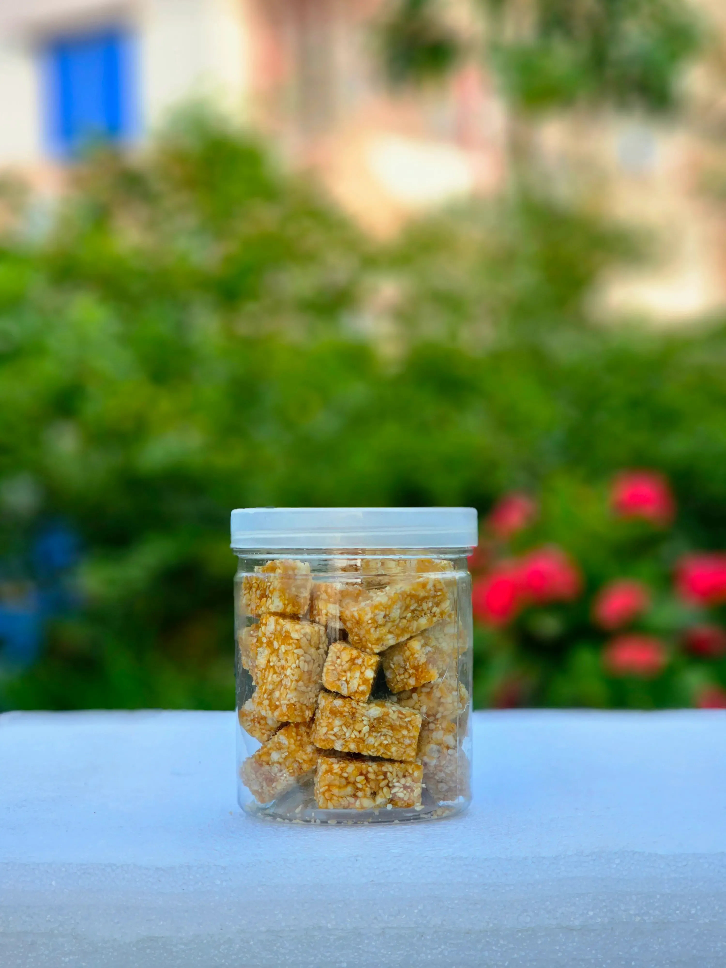 কুষ্টিয়ার বিখ্যাত তিলের পাপড়ি বার